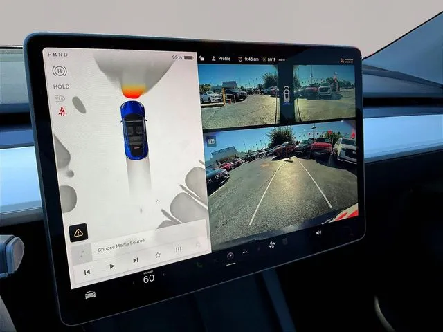 Tesla Model Y photo 16