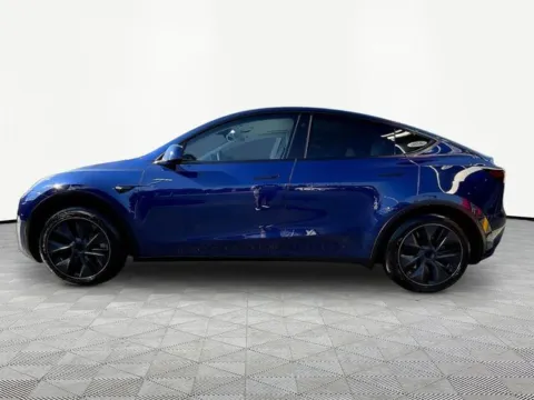 More photos of 2024 Tesla Model Y Long Range at Gravity Autos Marietta, GA