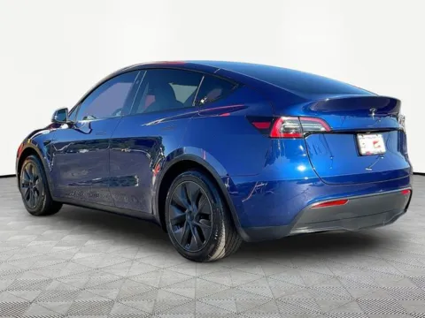 More photos of 2024 Tesla Model Y Long Range at Gravity Autos Marietta, GA