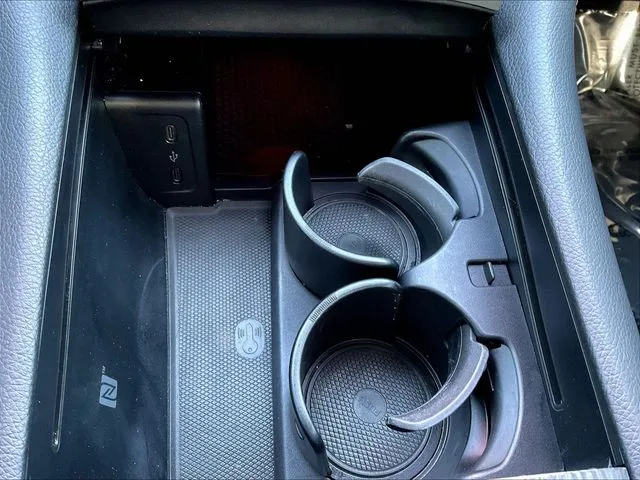Mercedes-Benz EQS photo 17