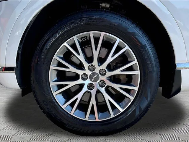 Genesis GV80 photo 36