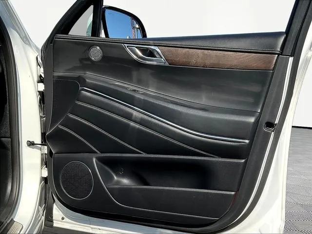 Genesis GV80 photo 30