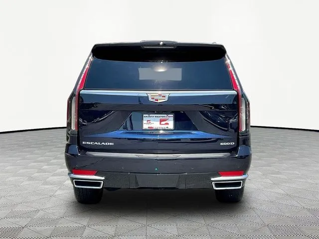 Cadillac Escalade ESV photo 6