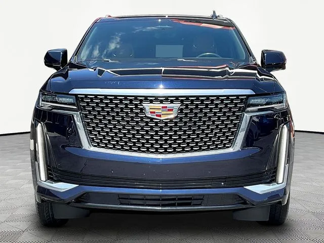 Cadillac Escalade ESV photo 2