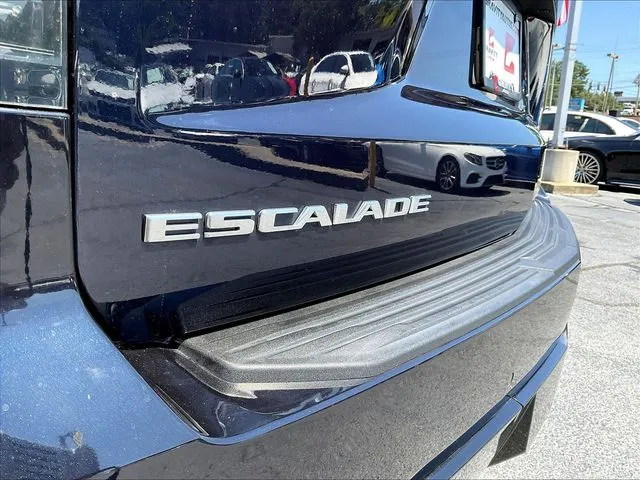 Cadillac Escalade ESV photo 26