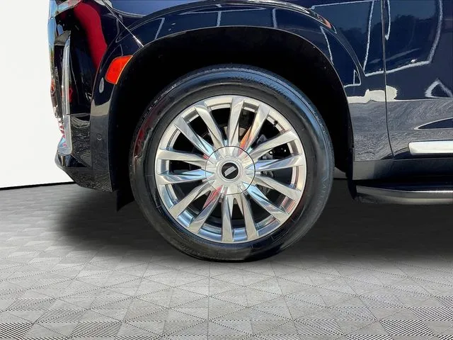Cadillac Escalade ESV photo 37