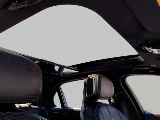 BMW 7 Series photo 27