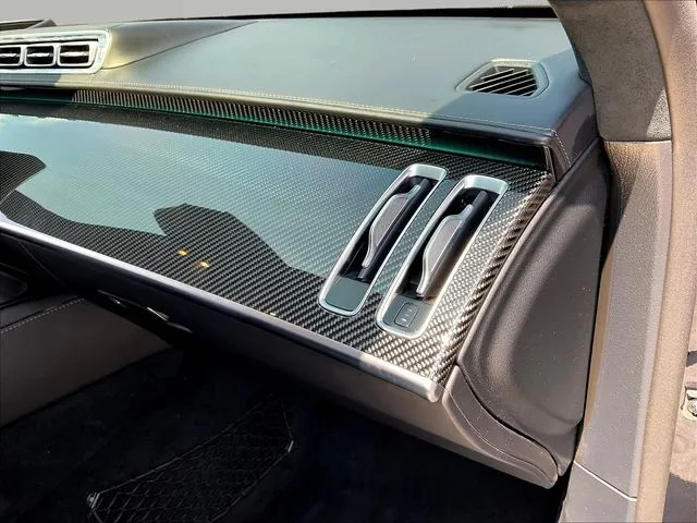 Mercedes-Benz S-Class photo 28