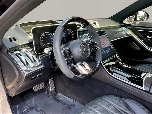 Mercedes-Benz S-Class photo 19
