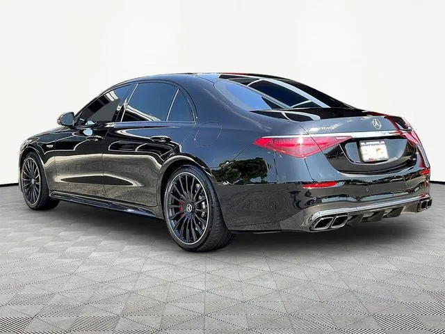 Mercedes-Benz S-Class photo 5