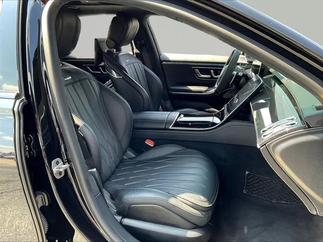 Mercedes-Benz S-Class photo 31