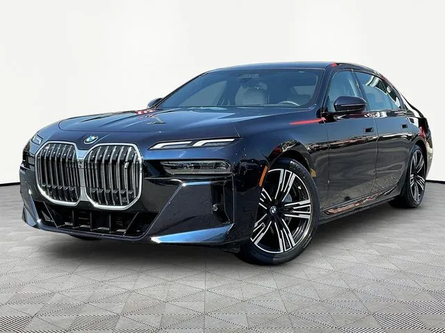 BMW i7 photo 3