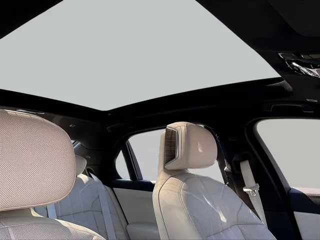 BMW i7 photo 27