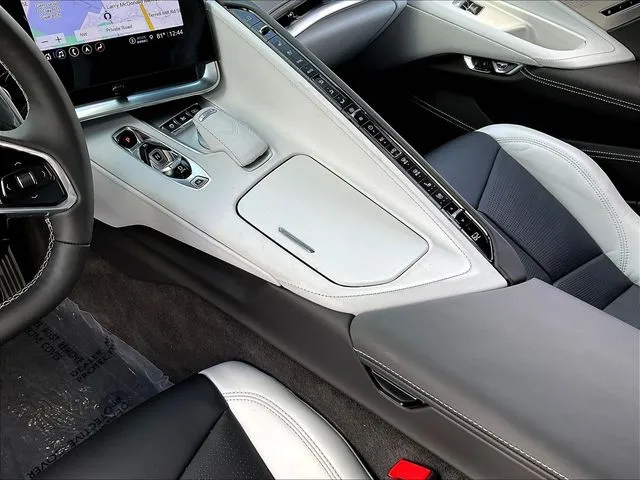 Chevrolet Corvette photo 18