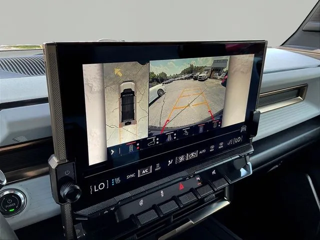 GMC Hummer EV SUV photo 16