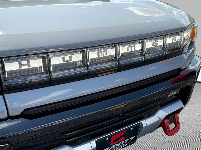 GMC Hummer EV SUV photo 34