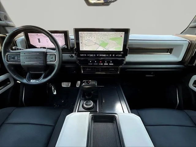 GMC Hummer EV SUV photo 9