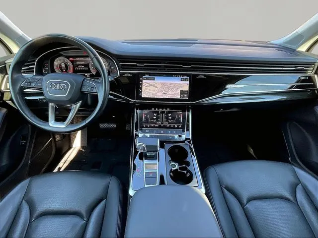 Audi Q7 photo 9