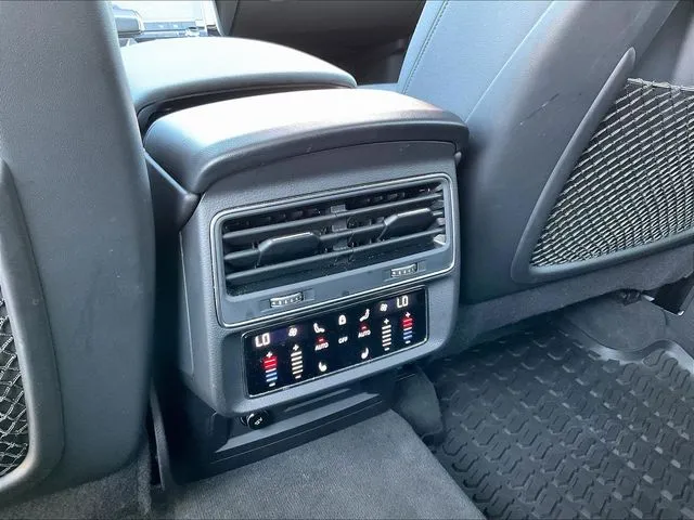 Audi Q7 photo 12
