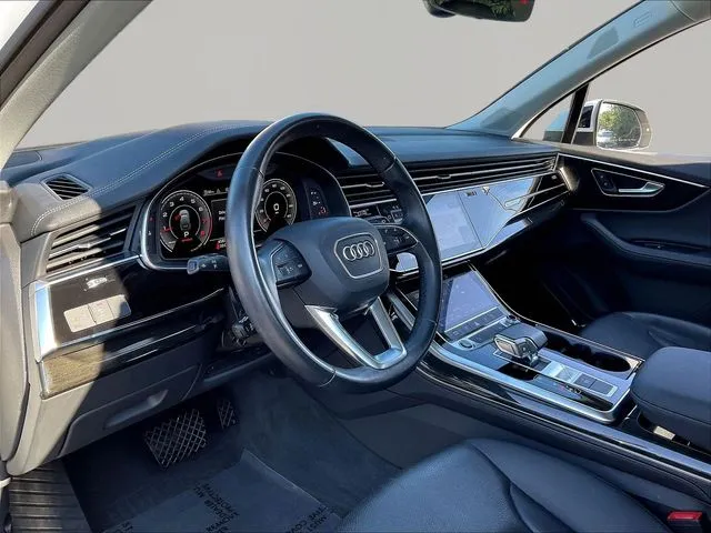 Audi Q7 photo 19