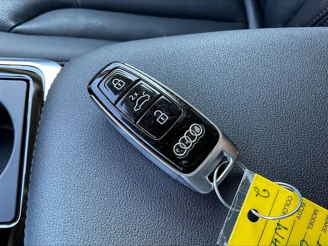 Audi Q7 photo 38