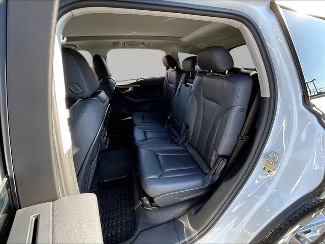 Audi Q7 photo 24