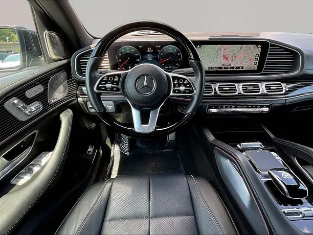 Mercedes-Benz GLS photo 10