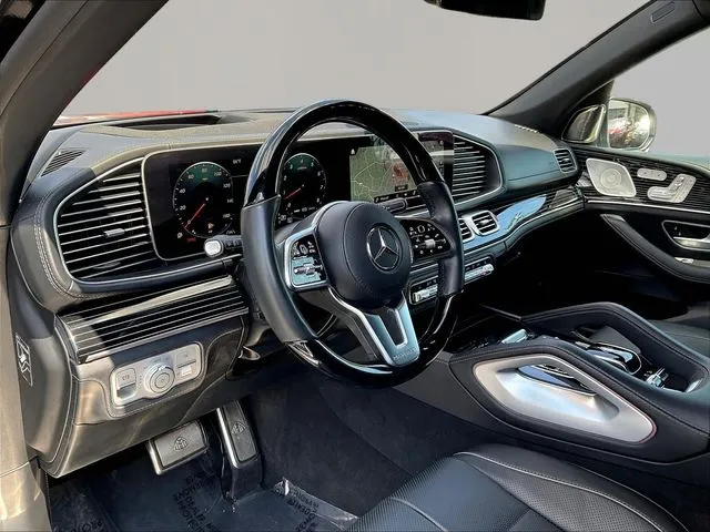 Mercedes-Benz GLS photo 18