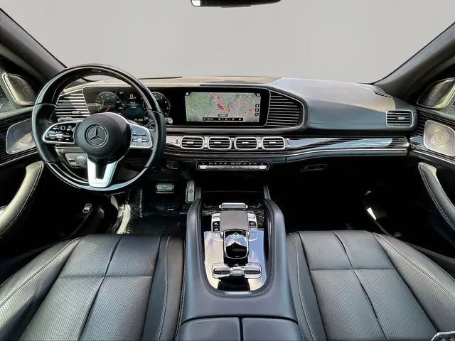 Mercedes-Benz GLS photo 9