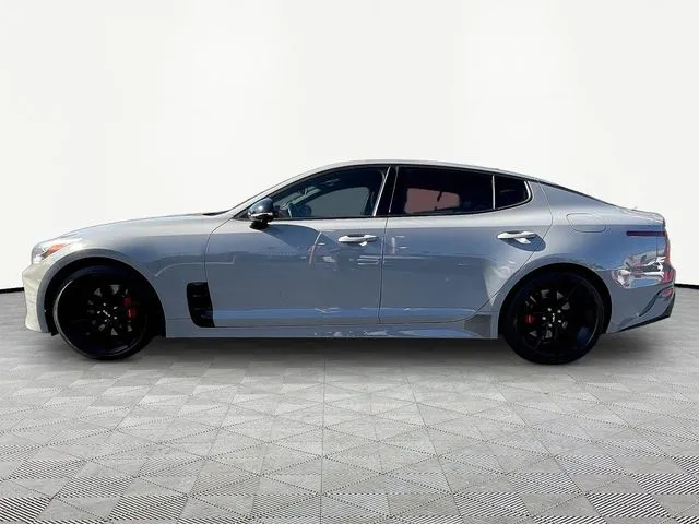 Kia Stinger photo 4