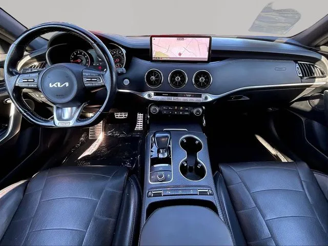 Kia Stinger photo 9