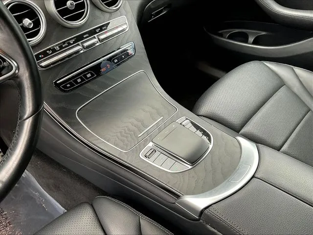 Mercedes-Benz GLC photo 19