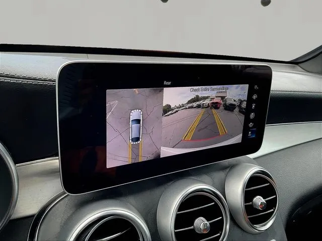 Mercedes-Benz GLC photo 16