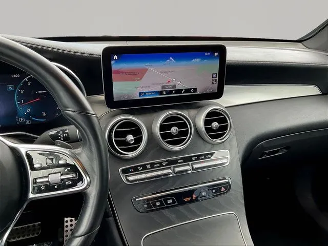 Mercedes-Benz GLC photo 11