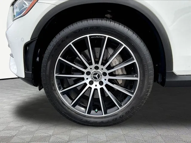 Mercedes-Benz GLC photo 35