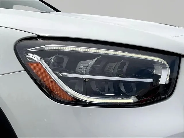 Mercedes-Benz GLC photo 33