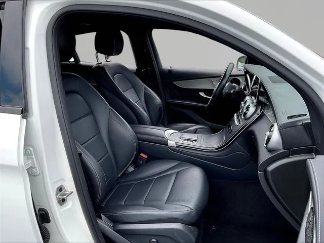 Mercedes-Benz GLC photo 30