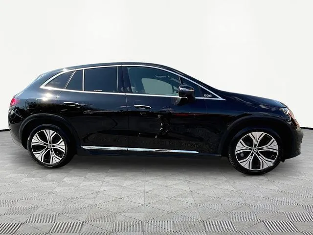 Mercedes-Benz EQE photo 8