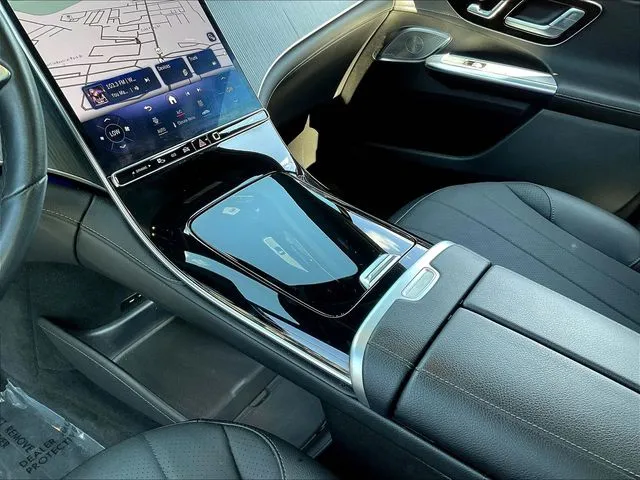 Mercedes-Benz EQE photo 18