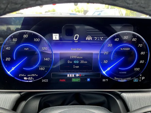 Mercedes-Benz EQE photo 15