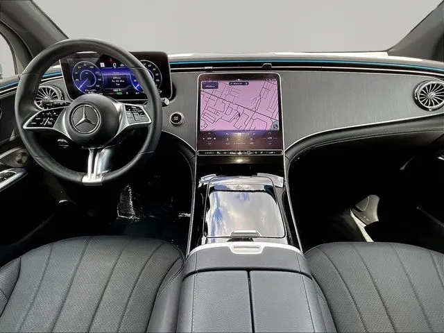 Mercedes-Benz EQE photo 9