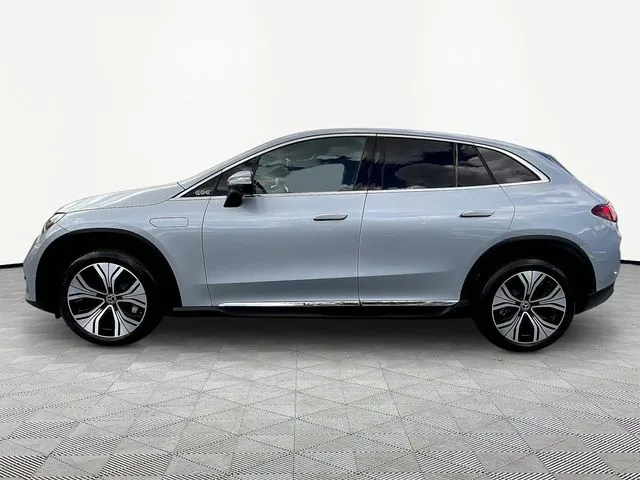 Mercedes-Benz EQE photo 4