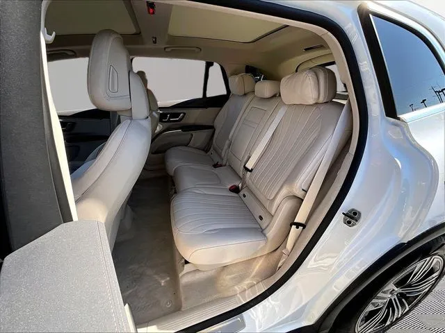 Mercedes-Benz EQS photo 24
