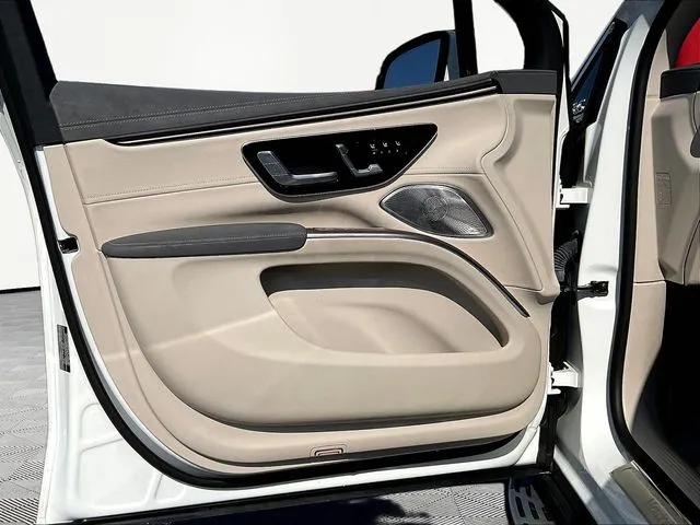 Mercedes-Benz EQS photo 22