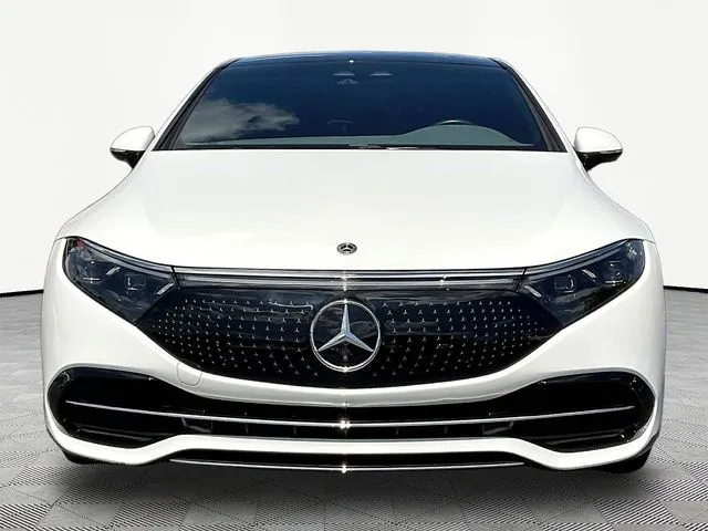 Mercedes-Benz EQS photo 2
