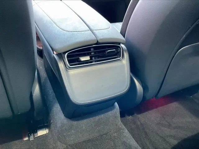 Mercedes-Benz EQS photo 12