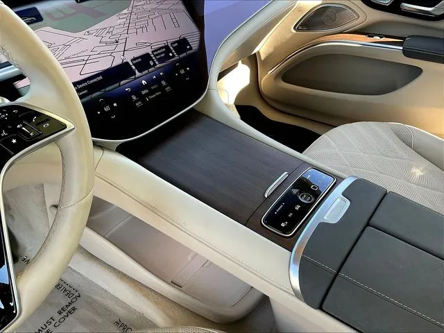 Mercedes-Benz EQS photo 20