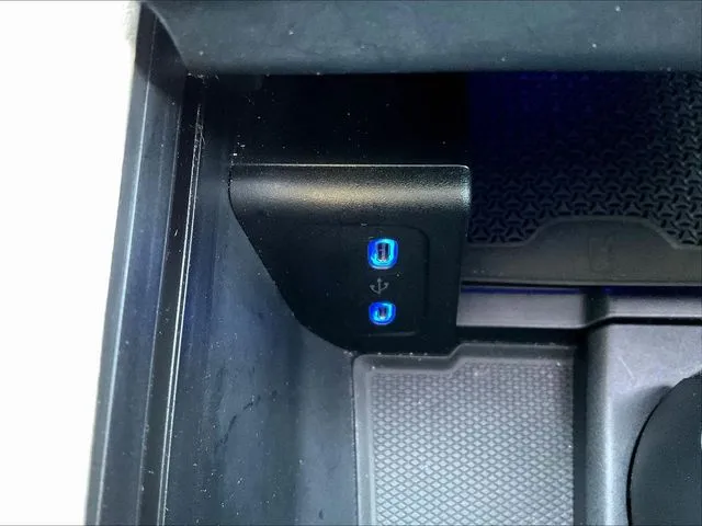 Mercedes-Benz EQS photo 18