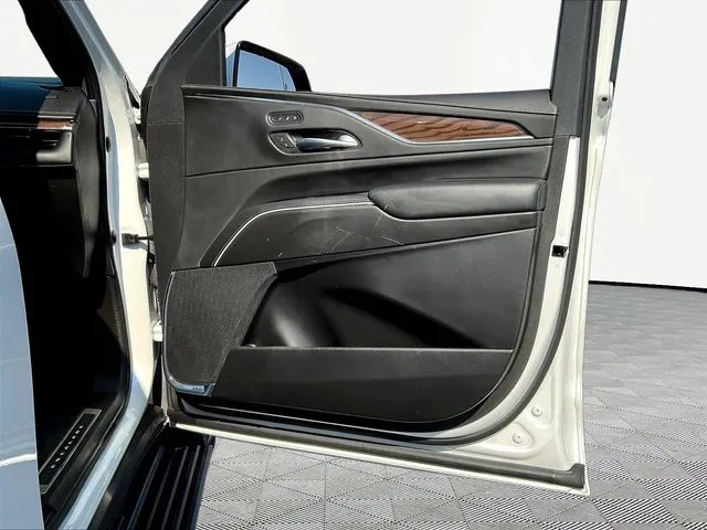 Cadillac Escalade photo 30