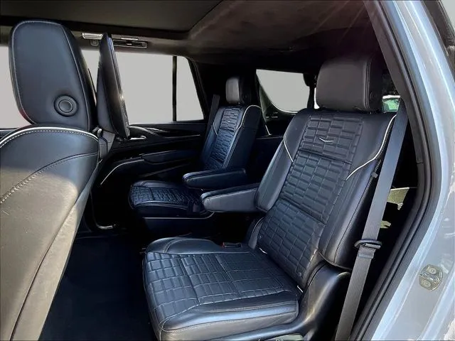 Cadillac Escalade photo 24